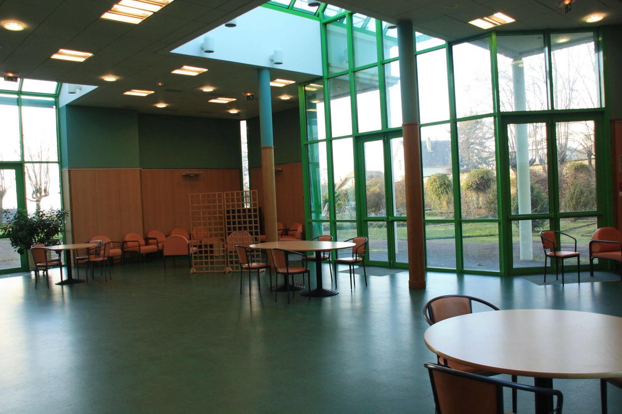 Espace Bernadette Soubirous Nevers Exterior photo